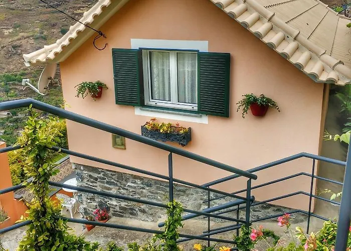 Quinta Terezinha * Ribeira Brava